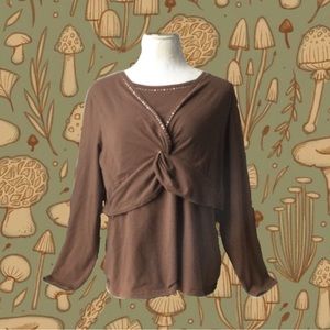 ☕️Jessi L. Brown studded gold wrap top☕️